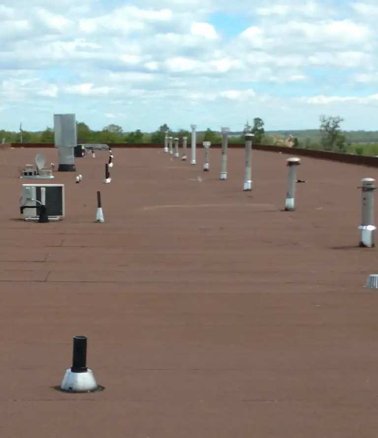 Flat roofing by Raymond Desrochers Roofing